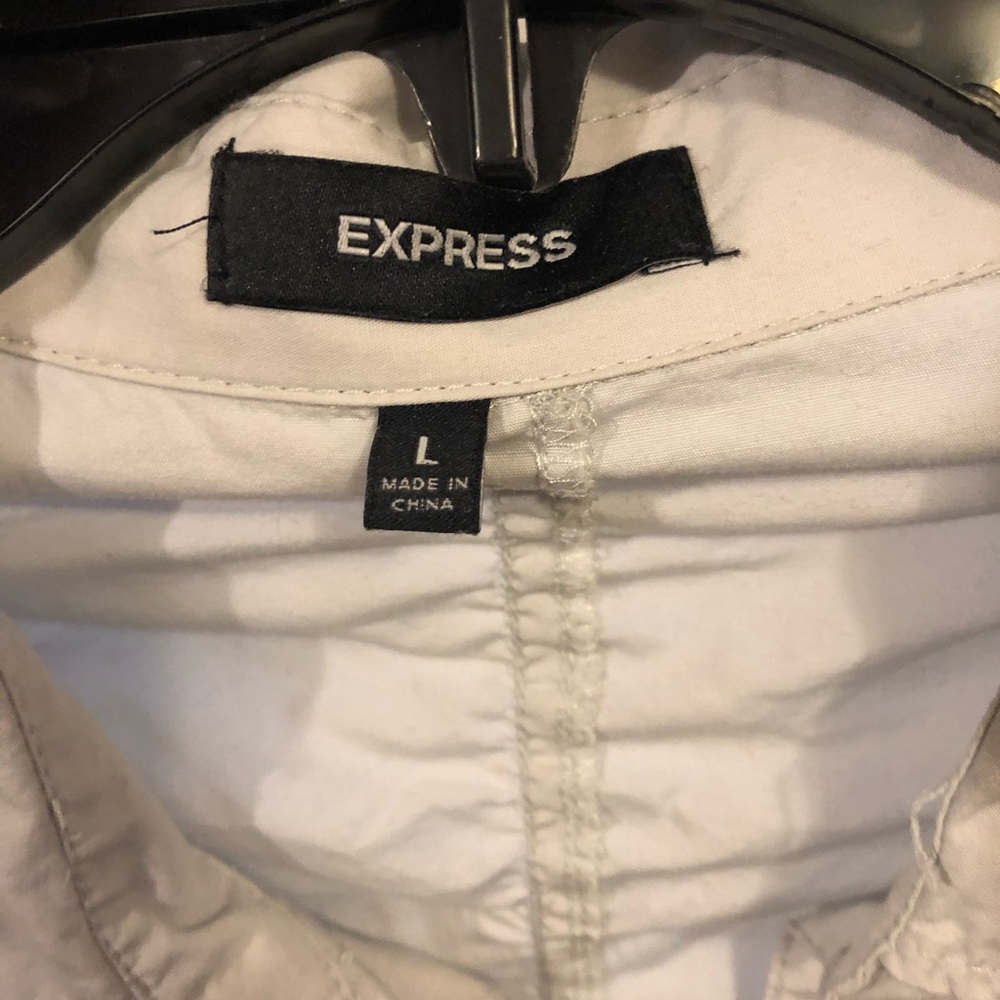 Women’s express tops
